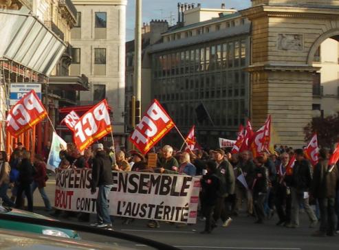 Parti communiste franais reprsent  la manifestation de Dijon contre la rforme des retraites