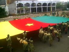 Cérémonie du cinquantenaire du Cameroun, défilé civil