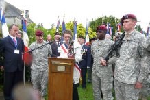 Une statue a été offerte à la commune par le Brigadier-Général Cavoli