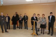 Le Conseil Municipal, Jean-Louis de Mourgues à gauche et Philippe Onillon au micro