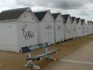 Les inscriptions sont pratiquement identiques d’une cabine  l’autre