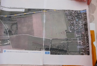 Le lotissement des riverains jouxte les terrains déjà achetés. A lextrême gauche la zone des Pindières Le lotissement des riverains jouxte les terrains déjà achetés. A lextrême gauche la zone des Pindières