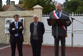 Cdric Nouvelot Vice prsident du Calvados, Jean-Louis de Mourgues prsident de la CC et Jean-Pierre Lachvre maire de Grayes