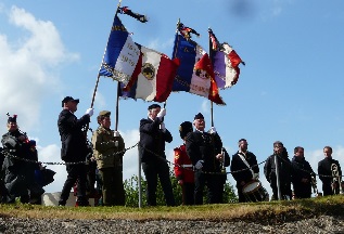 Les porte-drapeau ont lutt contre le vent