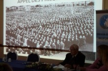 L'appel des Déportés durait des heu L'appel des Déportés durait des heu