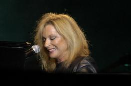 Véronique Sanson en concert à Berre l'Etang