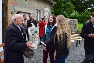 Franois de Gaalon distingu de la Croix du combattant volontaire de la Rsistance